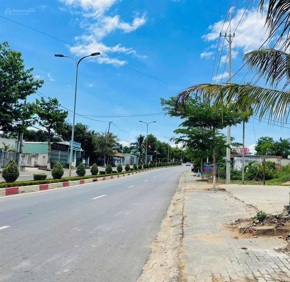 Chỉ hơn 200 triệu/m sở hữu ngay lô đất mặt tiền quốc lộ 14, thị trấn đắk hà ,giá tốt cho nhà đầu tư