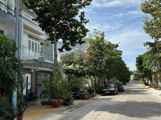 Tôi có căn biệt thự gia đình cần bán giá 6,5 tỷ, mặt tiền nhựa phú thuỷ, phan thiết