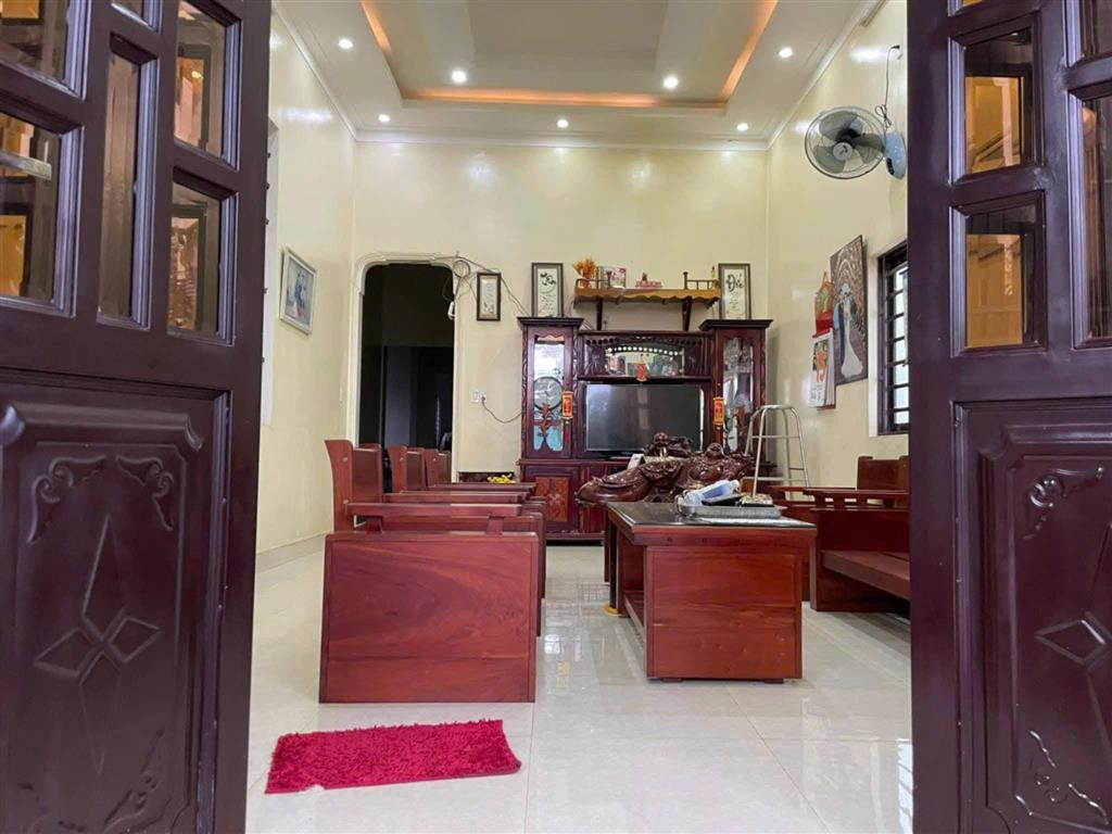 NHÀ VỊ TRÍ ĐẸP - GIÁ TỐT - Bán Nhà Lô Góc 2 Mặt Tiền Đường Yết Kiêu, Pleiku, Gia Lai