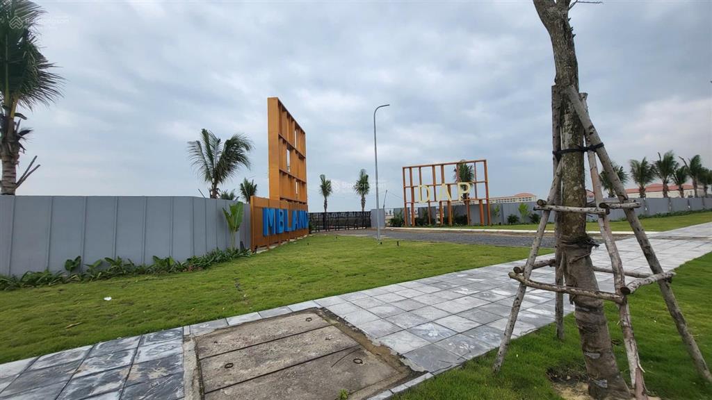 Bán đất 2mt thép mới khu tân trà sát sông cổ cò đối diện công viên. diện tích 10x22m (214.6m2)
