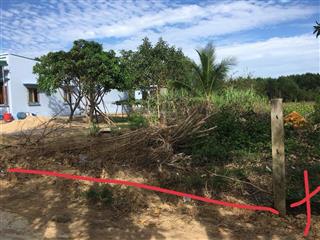 Bán lô đất giá rẻ tại ninh tân ninh hòa  dt 180m2 phog thủy tốt giá chỉ 600 triệu