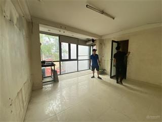 Cho thuê nhà mp tại hàng gà, 30 tr/th, 45 m2, giá ưu đãi, uy tín, nhà mới, t. san.  0932 288 ***