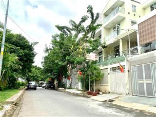 Biệt thự 5 tầng có hầm 7x18m phường tân phong tt quận 7 chỉ 20x tỷ tl