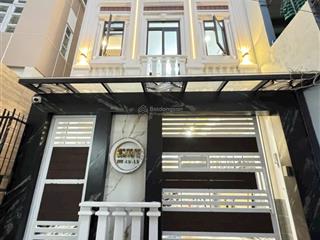 Định cư cần bán gấp tòa nhà mt nguyễn văn lượnggò vấphầm 5 tầng8x20mhdt 150 triệugiá 35 tỷ