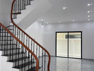 Chính chủ bán căn xẻ khe san hô hoàn thiện 2 tầng gần chung cư và hồ tạo sóng đã có sổ