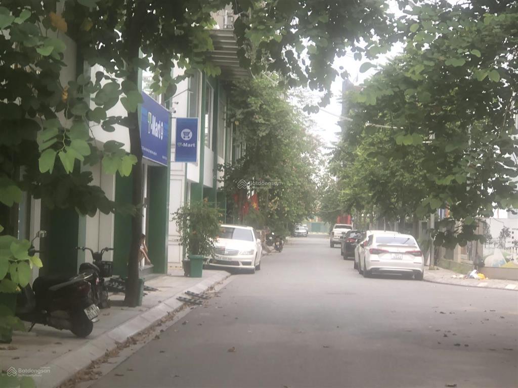 Bán gấp căn nhà phố tại khai sơn city, 5 tầng 1 tum, dt 76,2 m2, mt 5,5 m,view trường học