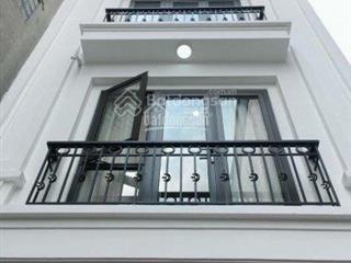 Cho thuê nhanh nhà siêu đẹp tại thái hà, dt 55m2 x 5 tầng, ô tô đỗ cửa.giá thuê chỉ 15tr/tháng
