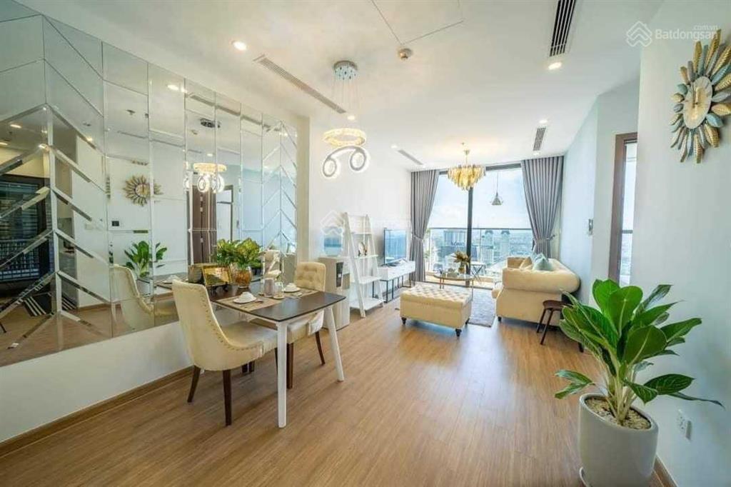 Chính chủ cho thuê căn 2pn 110m2 hoàng thành tower  114 mai hắc đế. chỉ 30 triệu/th.  0906 244 ***