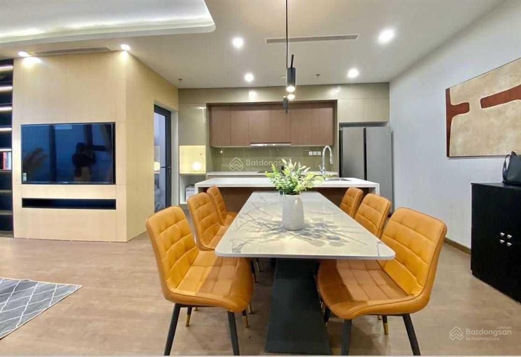 Trống ngay căn 2pn giá chỉ 32tr/tháng ở chung cư pacific place  83b lý thường kiệt.  0906 244 ***