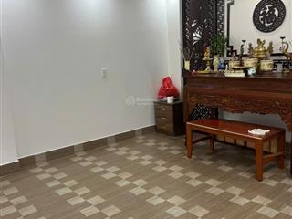 Bà chị họ chuyển sang vin cần bán nhanh căn nhà 4 tầng gara oto, tuyến 2 lê duẩn, kiến an giá tốt