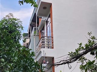Nhà dân xây kiên cố . ngõ nông . giá tốt nhất khu vực . vị trí tiềm năng . gần ô tô .