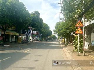 Bán nhà mặt tiền đường bà triệu, hóc môn, gần 1000m2, ngang 26m, sát bệnh viện hóc môn, hơn 60tỷ tl