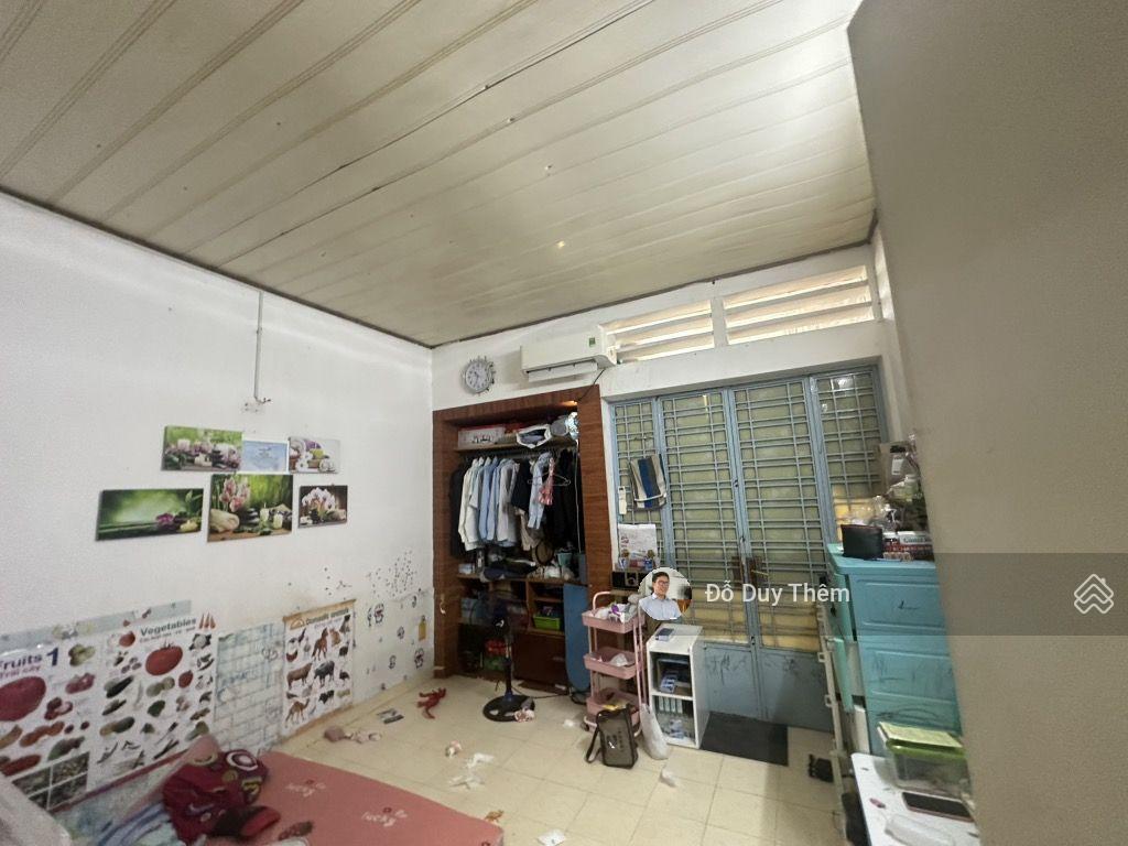 Nhà tô ký, q12, phần mềm quang trung, 130m2, ngang 6m, sổ vuông gần nhiều trường đh, hơn 6tỷ