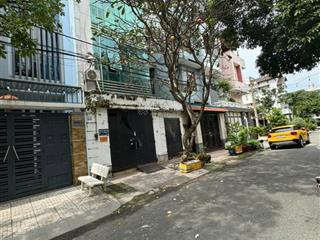 Khu 88 căn dương quảng hàm p6  5.6m x 15m (đường 10m  bàn cờ thông thoáng)  gía 9.5 tỷ tl
