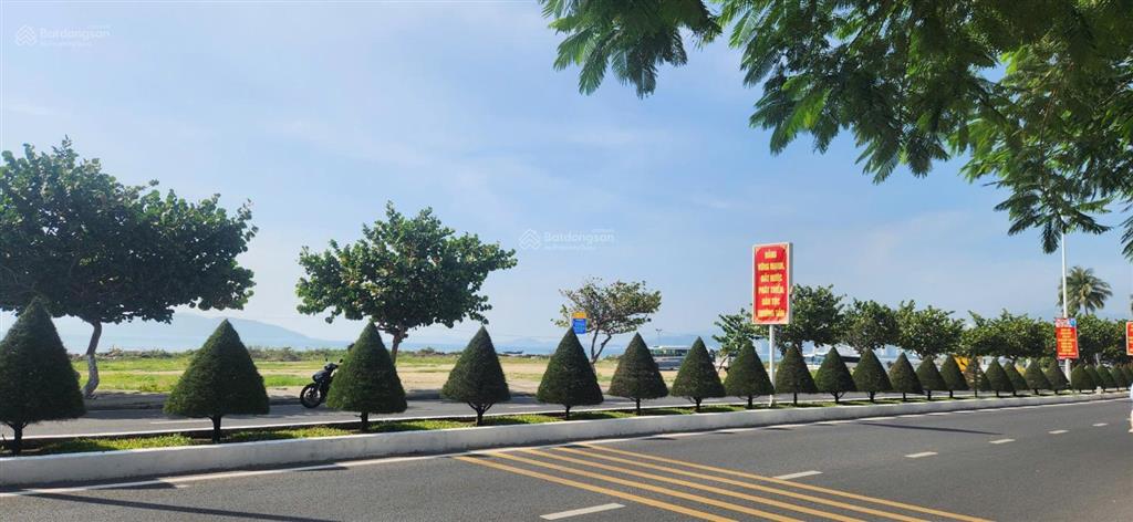 Bán 5 lô đất siêu đẹp view biển mặt tiền biển phạm văn đồng phường bắc nha trang
