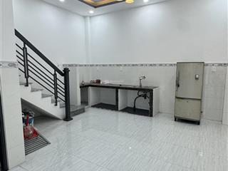Bán nhà 2 tầng 1 tum hẻm ô tô hẻm phú đức gần biển phường bắc nha trang