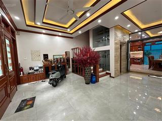 Bán nhà tại dự án hoàng huy riversidehồng bàng, nhà đã hoàn thiện có thang máy nhập khẩu.