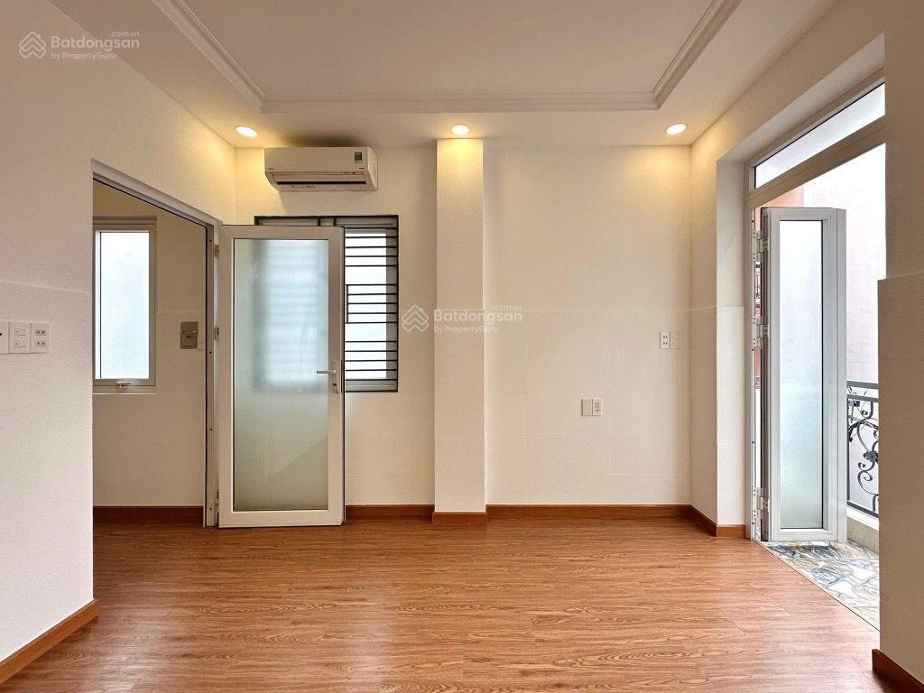 Siêu phẩm nguyễn kiệm hxt ô tô nằm trước nhà 5.9 tỷ