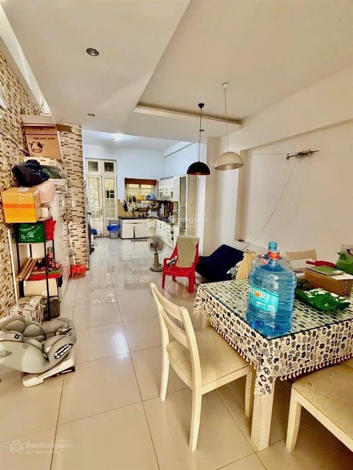 Bán nhà mặt phố khu dân cư bình hưng. kế bến xe quận 8.