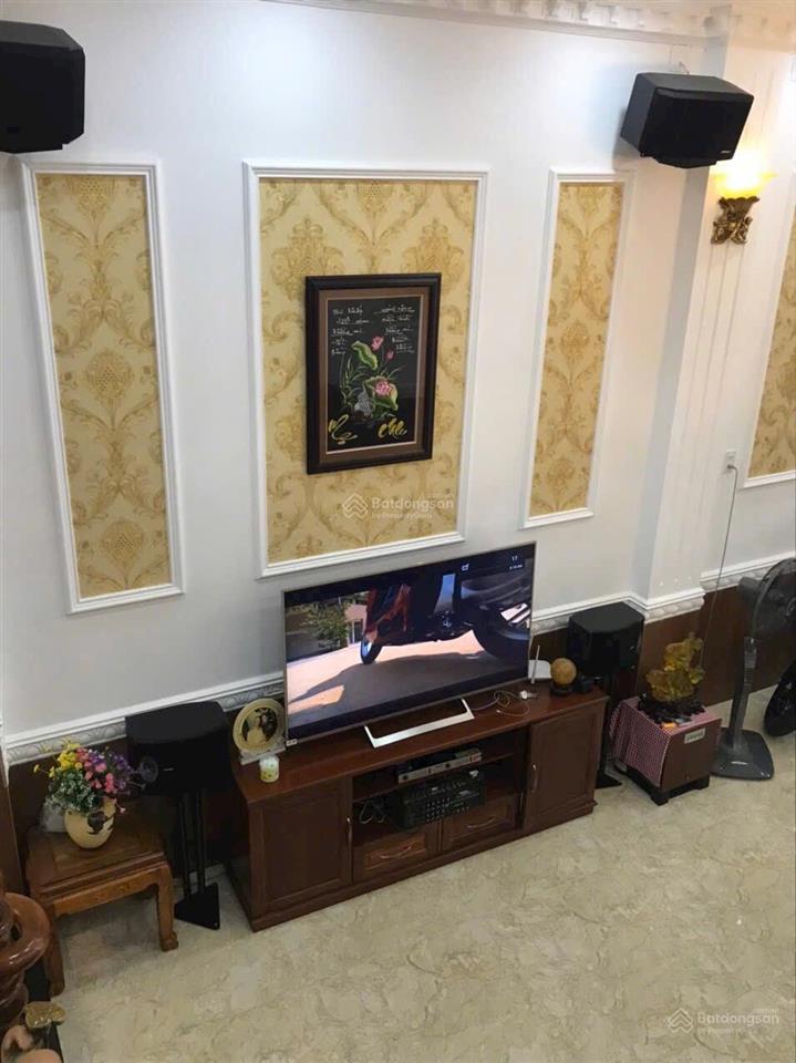 Bán căn nhà khu dân cư, kế bến xe quận 8. nhà siêu đẹp.