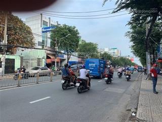 Trung tâm tân bình  xe tải xe hơi tránh  230m2  ngang khủng 11m  sổ vuông a4  100 triệu/m2