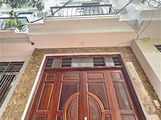 Bán nhà thạch bàn, gần tttm aeon long biên, cách ô tô 5m, nhà mới dt 40m 5t nhỉnh 7 tỷ