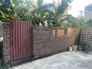 Bán đất phố giang biên  việt hưng, ô tô tải vào đất, vị trí gần hồ dt 75m mt 4.2m 11.2 tỷ (tl)