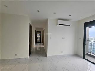 Bán căn hộ. 3 phòng ngủ 2 tolet tại vinhomes grand park q9 cũ. dt 81 m2 tim tường