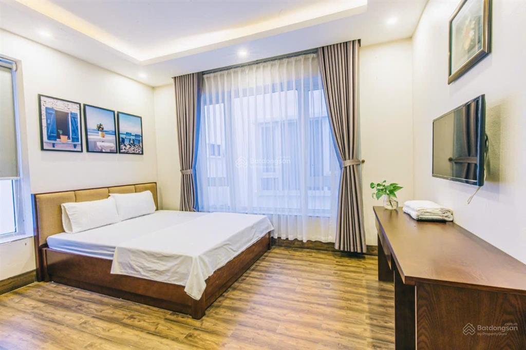 Bán khách sạn đường hồ xuân hương, 32 tỷ, 396m giá cực chất, hot!