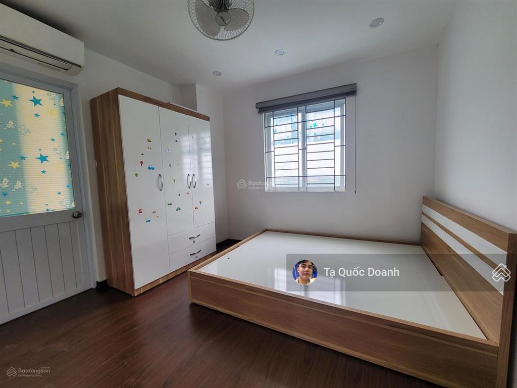 Em chính chủ bán căn hộ 71m2 2pn, 2vs, sđcc, tại tòa ct2 yên nghĩa nội thất đẹp tầng trung, nhà đẹp
