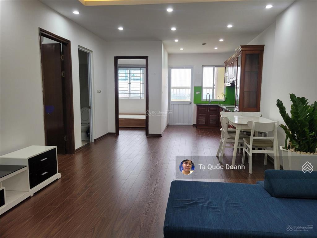 Em chính chủ bán căn hộ 71m2 2pn, 2vs, sđcc, tại tòa ct2 yên nghĩa nội thất đẹp tầng trung, nhà đẹp