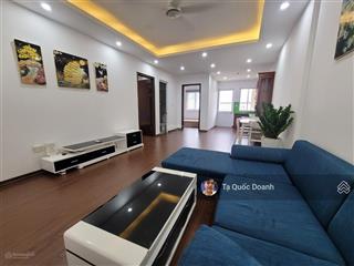 Em chính chủ bán căn hộ 71m2 2pn, 2vs, sđcc, tại tòa ct2 yên nghĩa nội thất đẹp tầng trung, nhà đẹp