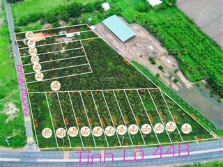 12 lô f0 ngay đường tỉnh lộ 44b  thị trấn phước hải. ngang 10x66m, 15x60m thổ cư 100m. có vườn dừa