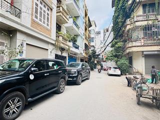 Chính chủ bán nhà riêng phân lô hồ 3 mẫu, ô đồng lầm, oto đỗ cửa, 55/60m2 x 5 tầng, kcbt, ngõ thông