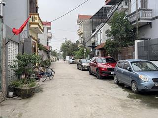 Cần bán nhà 2 tầng dâ xây trục chính du nội  mai lâm  đông anh