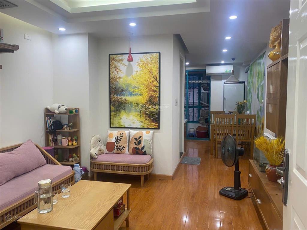 Bán gấp căn hộ 57m2 thiết 2pn, 1wc, ban công đông nam, sudico mỹ đình sông đà