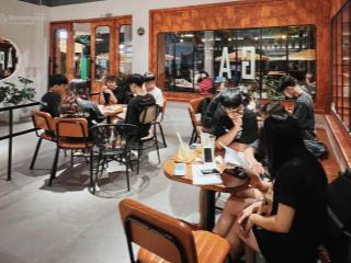 Nhà lô góc vạn phúc, hà đông, kinh doanh đa dạng ,cafe , phòng khám 65m2 x 5 tầng, giá 20,9 tỷ