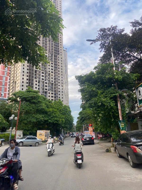 Lô góc văn khê , hà đông , kinh doanh sầm uất 111m,5 tầng , mt 22m, giá 32.9 tỷ  0938 237 ***