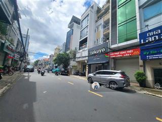 Siêu phẩm mt ngang 7 mét huỳnh văn bánh. phú nhuận  cn 148m2  ctxd hầm 7 tầng + st  chỉ 63 tỷ