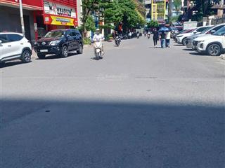 Bán nhà nguyễn văn huyên, cầu giấy 58m2, kinh doanh, 17 tỷ , oto đỗ cửa, không có căn thứ 2.
