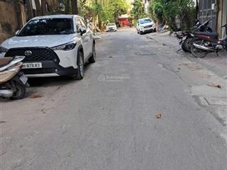 Bán nhà trần quốc hoàn, cầu giấy 45m2, 14 tỷ, 1 nhà ra phố, oto tránh, kinh doanh, thuê 40 tr.