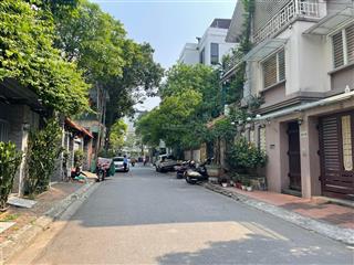 Bán nhà yên hòa, cầu giấy 36m2, hơn 8 tỷ, thang máy, gần ôtô, công viên, mới long lanh, duy nhất