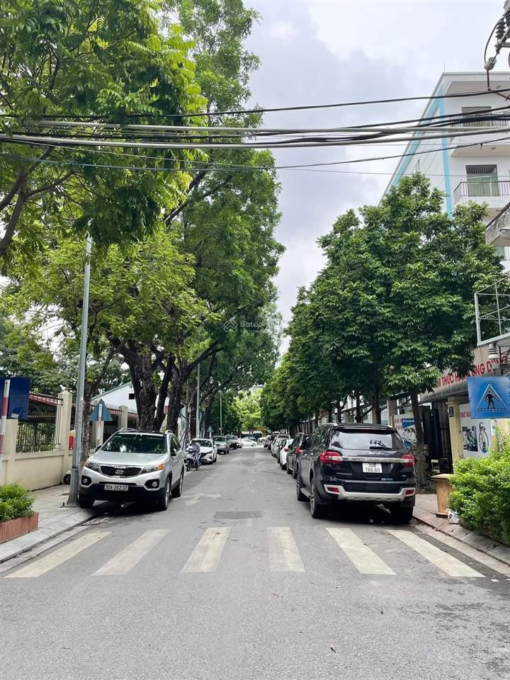 Bán nhà phân lô 106 hoàng quốc việt, nghĩa đô, cầu giấy, 60m2, 20 tỷ ,ôtô, thang máy, tây thuê