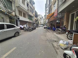 Bán nhà gần ngõ 68 xuân thủy, cầu giấy 65m2, tặng nội thất, tầm 15 tỷ, ô tô, kinh doanh spa