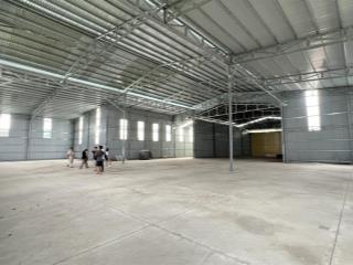 Mặt tiền kd hoặc làm kho xưởng. dt 1.350m2, 85k/m2. ngang 19m vào nở hậu