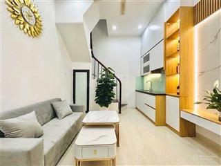 Nhỉnh 3 tỷ nhà đẹp phố nguyên khiết, phúc tân. ngõ rộng. sổ riêng vuông đẹp