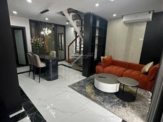 Bán nhà phố nguyễn cao , ô tô đỗ cửa , thang máy , lô góc 2 thoáng , kinh doanh , full đồ ở ngay