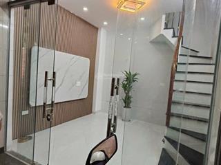 Nhỉnh 3 tỷ nhà đẹp phố nguyễn trãi. ngõ thông kinh doanh. 20m2x5 tầng. mặt tiền 4m. full đồ ở ngay