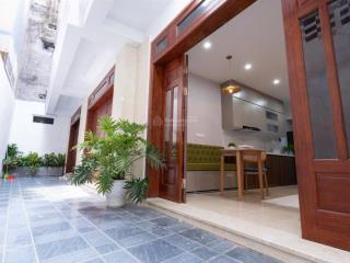 Bán 2 căn nhà nguyễn lam. xây mới. ô tô đỗ cửa. 35m2 x 5 tầng. vài bước ra mặt phố. sổ đỏ vuông đẹp