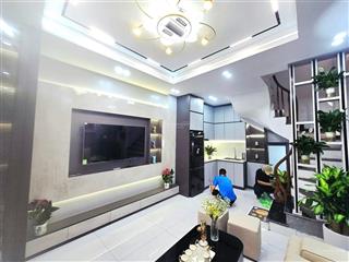 Nhà đẹp phố dương văn bé. cách phố chỉ 20m. 6 tầng thang máy. xây mới full đồ ở ngay.